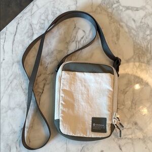 lululemon athletica bag